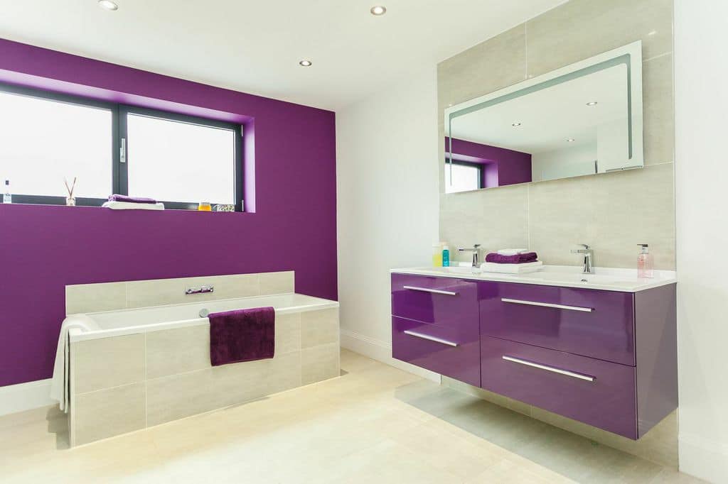 Minimal Bathroom High Wycombe | Robertson Bathroom Fitting